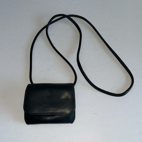 El Portal Handbags - El Portal Black Leather Crossbody Wallet